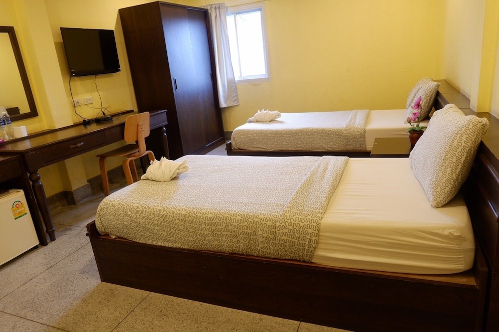 Sri Krungthep Hotel 20/77