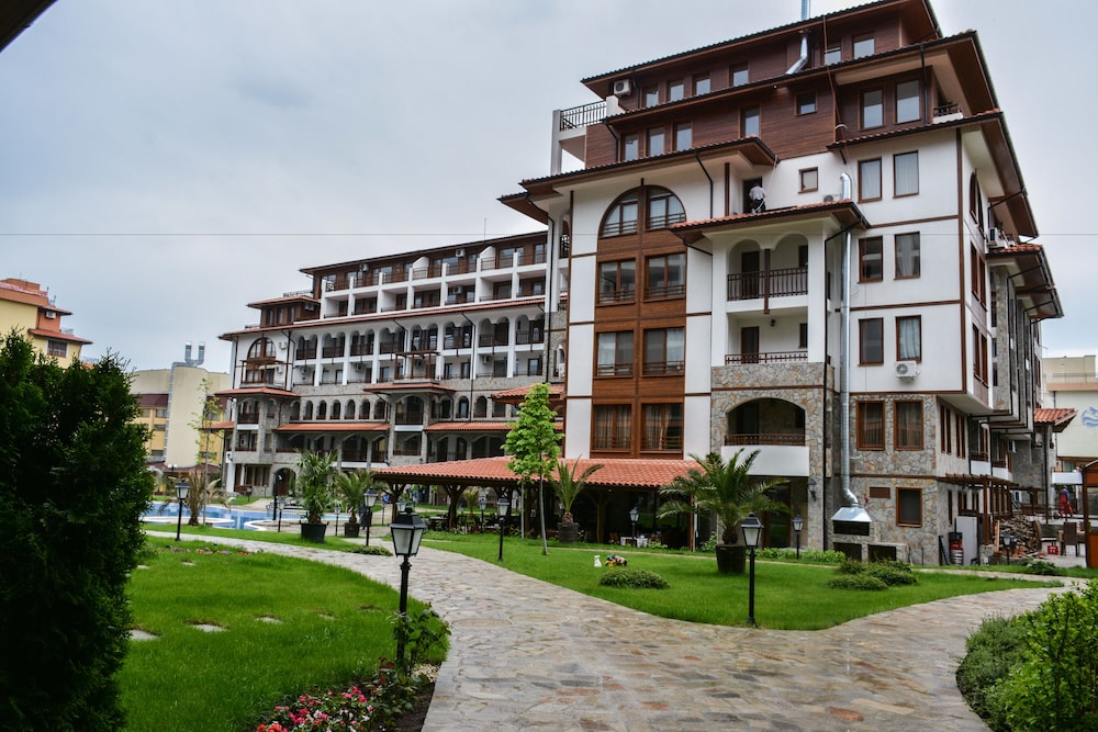 Olymp Apartcomplex 3/52