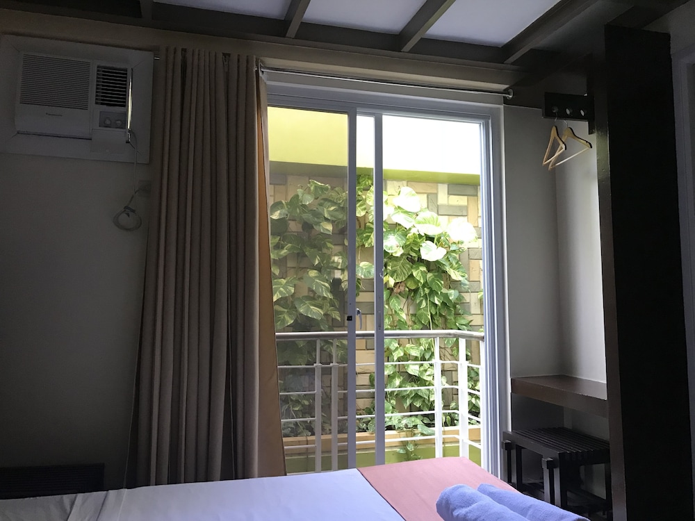Regency Hotel De Vigan 9/28