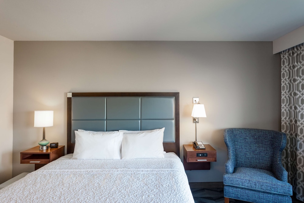 Hampton Inn Lewiston ID 12/42