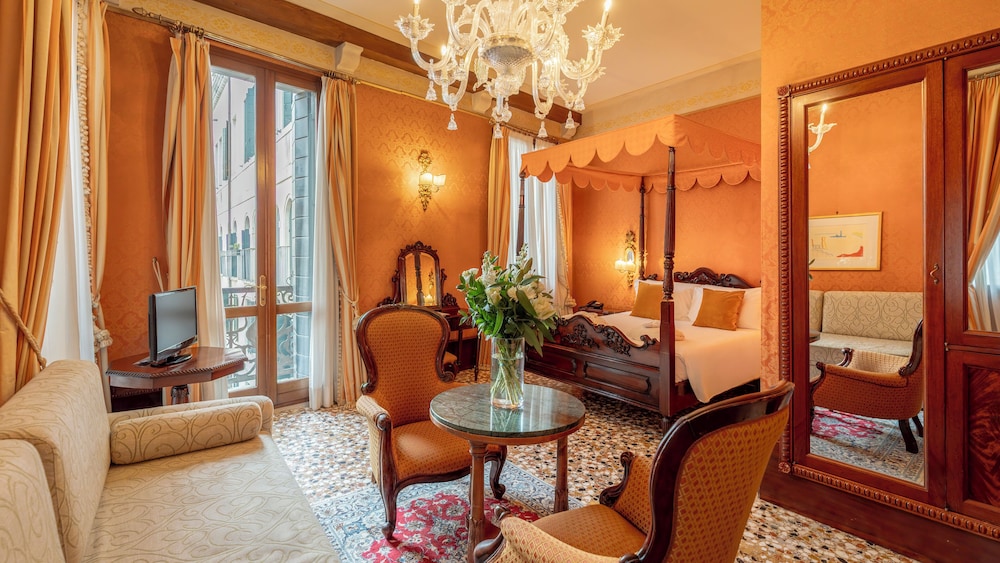Al Ponte Dei Sospiri Junior Suites 34/50