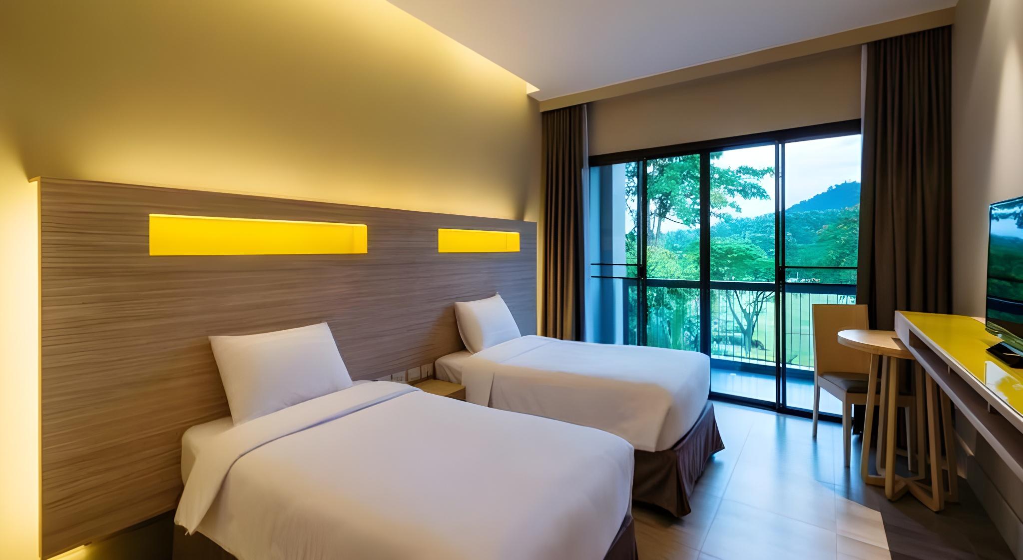 DELUXE ROOM