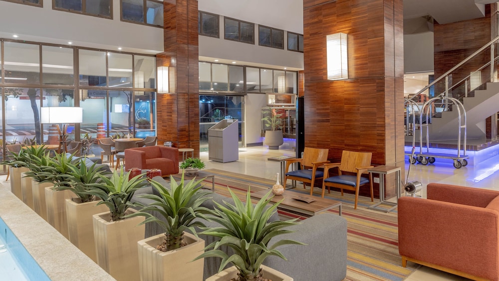 Hotel Deville Prime Cuiaba 72/86