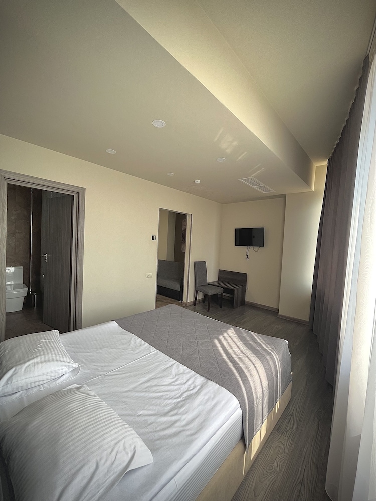 Bien Hotel 12/50