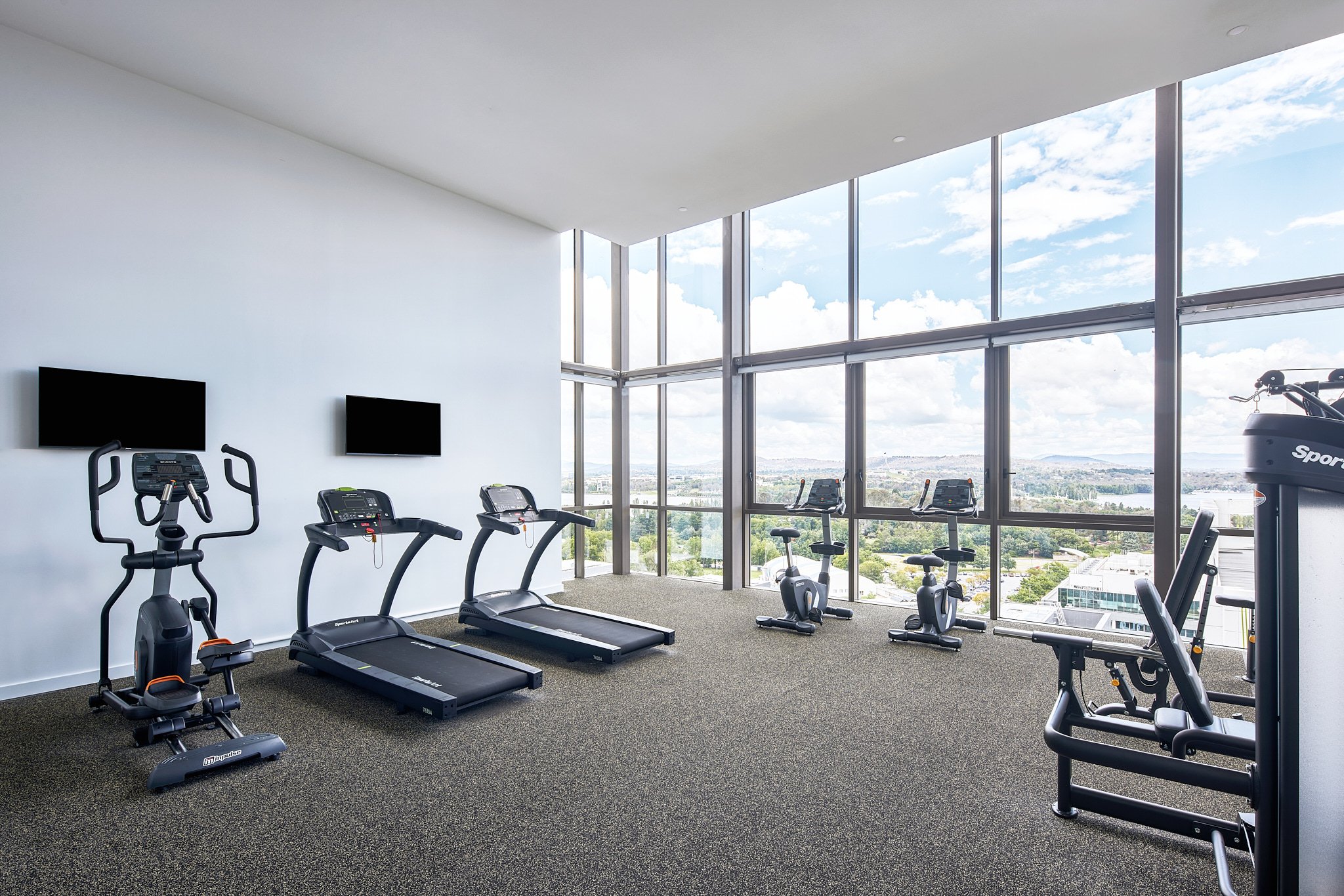 Meriton Suites Canberra 28/50
