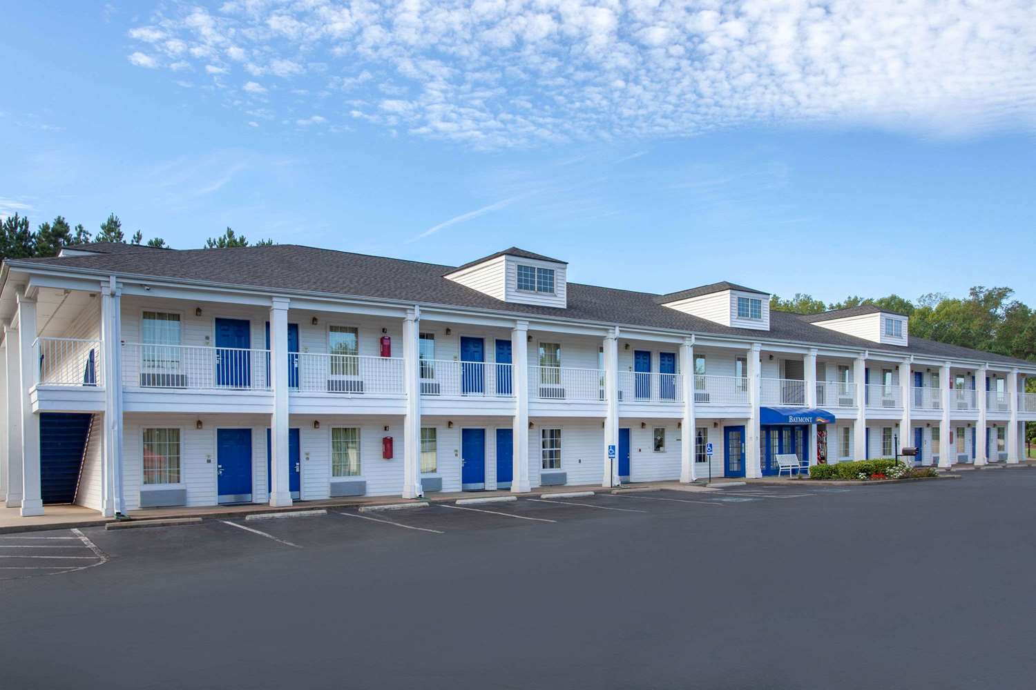 Baymont By Wyndham Greenwood 2/39
