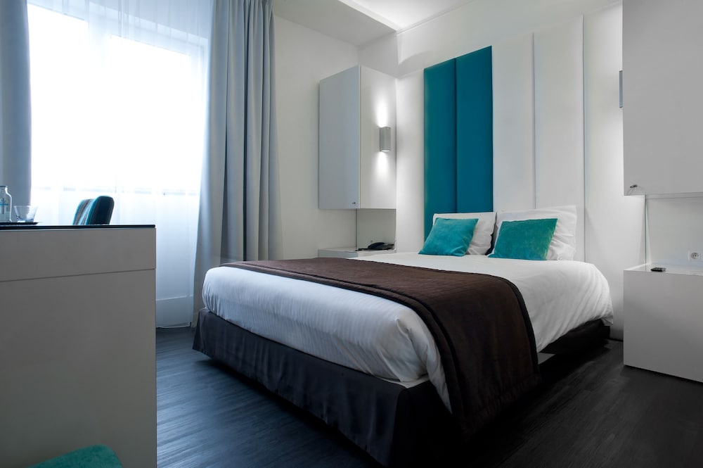 Hotel Ecu 4/32