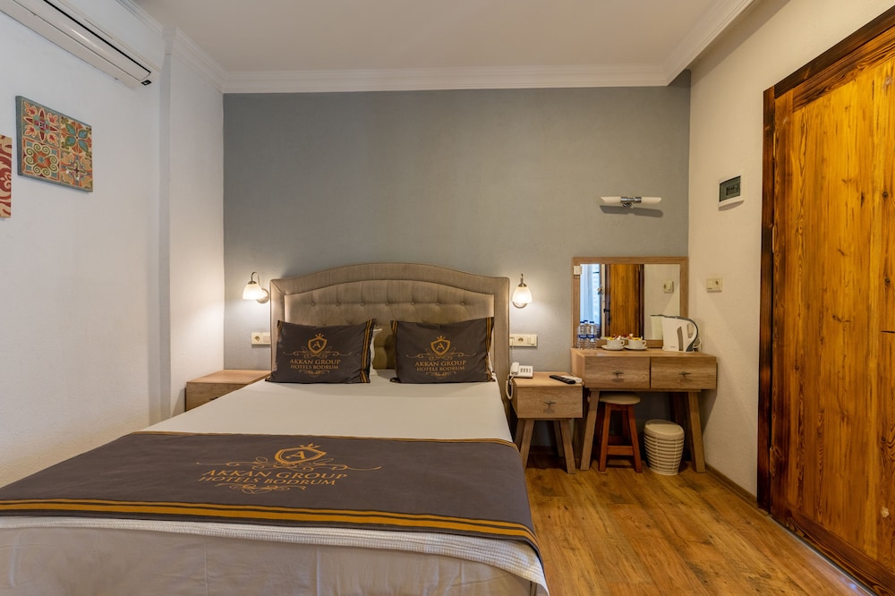 AKKAN LUXURY HOTEL 23/84