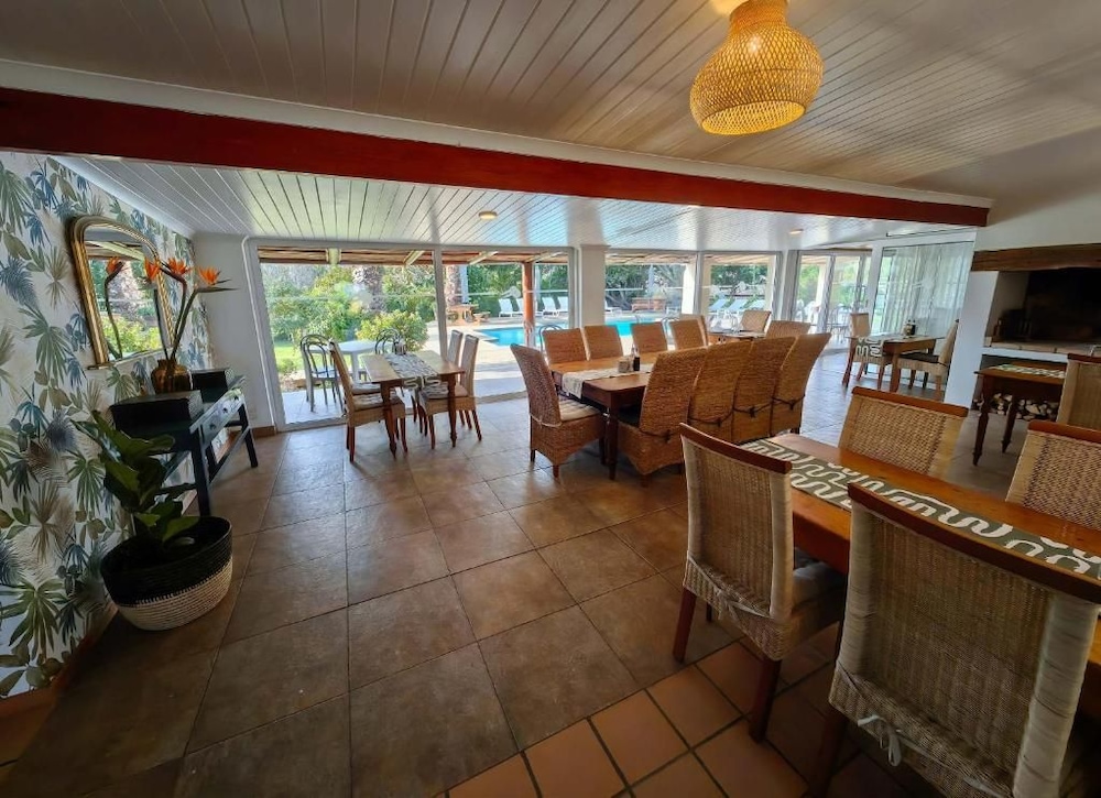 Oyster Bay Lodge 26/50