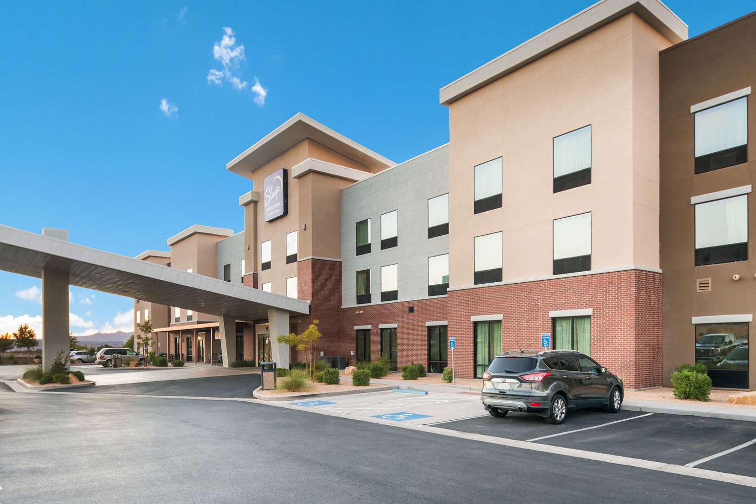 Sleep Inn & Suites Hurricane Zion Park Area 41/42