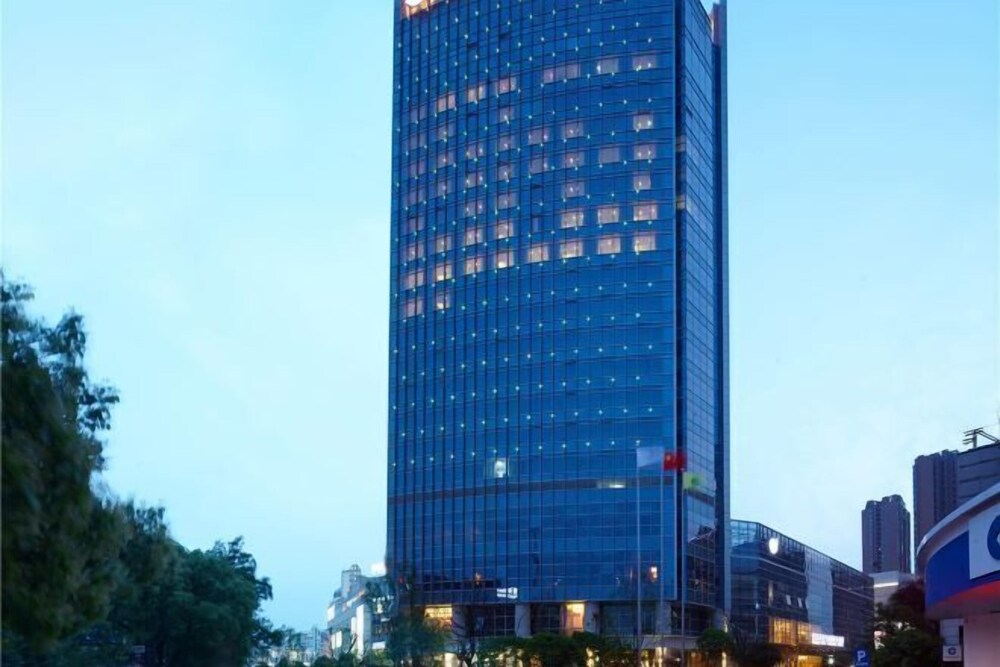 GRAND NEW CENTURY HOTEL FUYANG 1/34