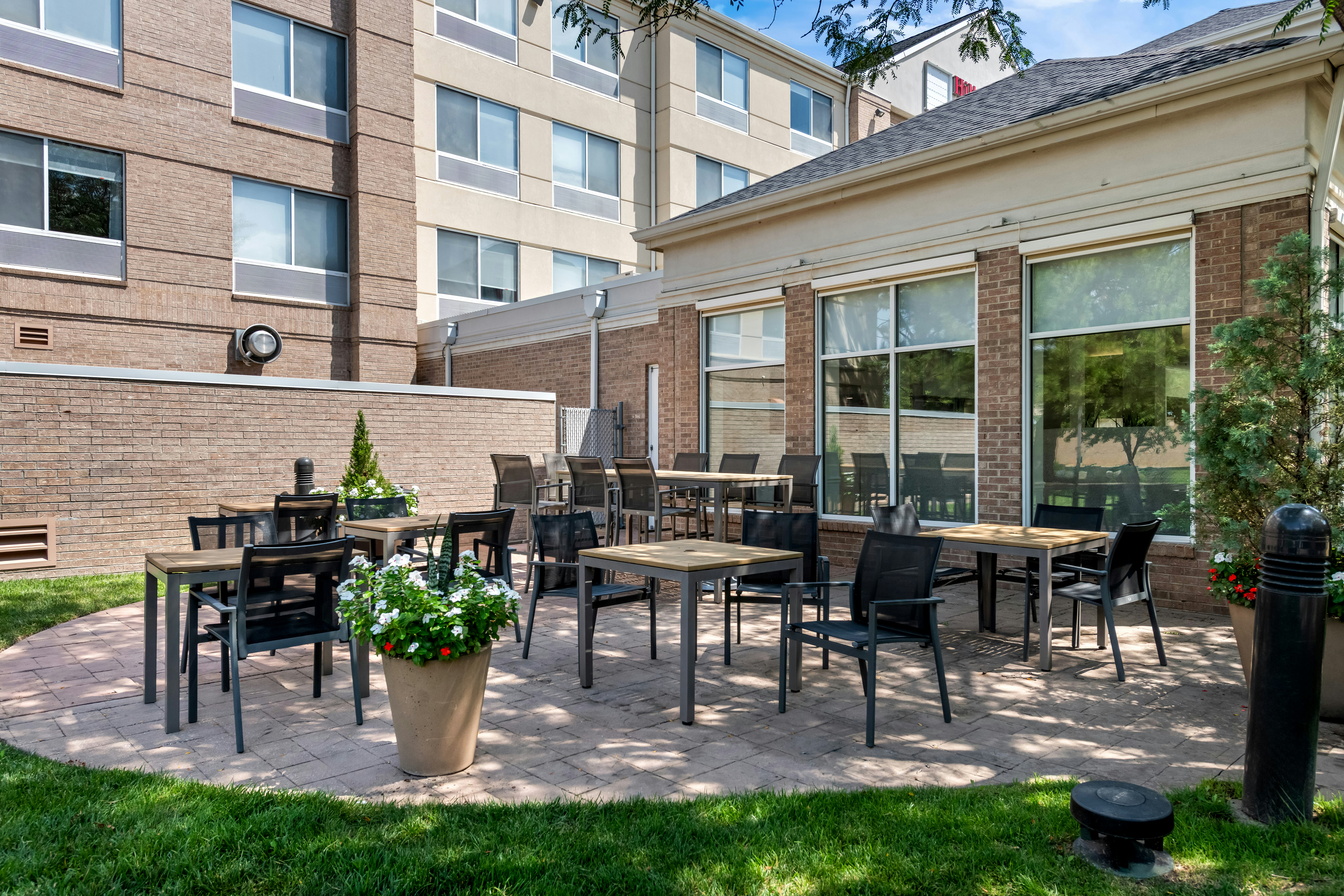 Hilton Garden Inn Overland Park 57/62