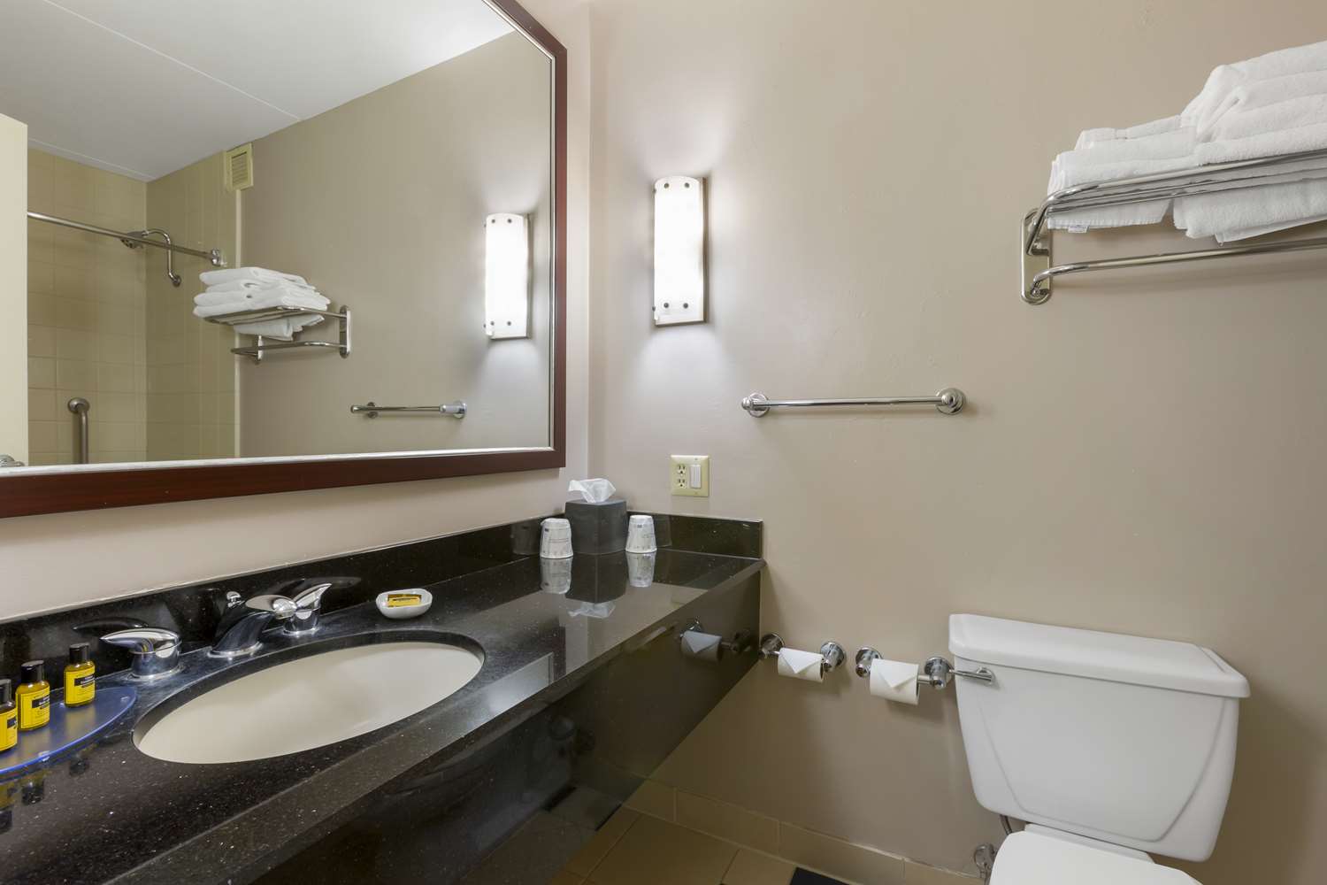 Best Western Plus University Inn 48/48