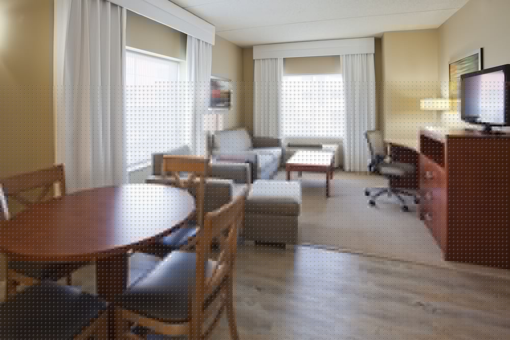 Holiday Inn Hotel Suites Maple Grove Nw Mpls Arbor Lks 48/76