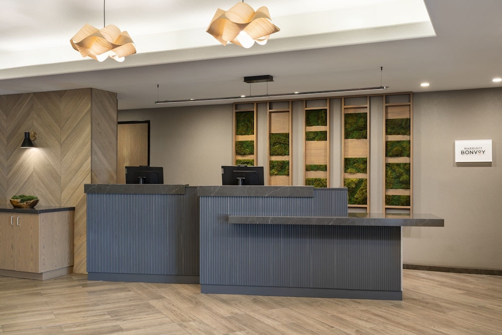 Fairfield Inn & Suites By Marriott Fresno River Park 10/54
