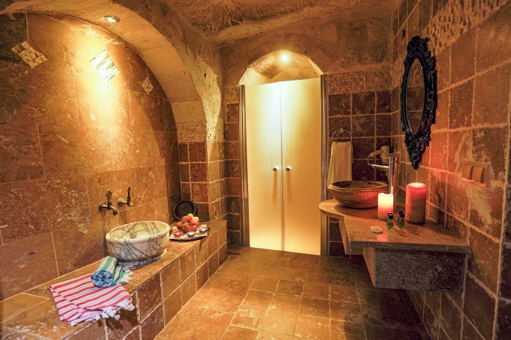 Sinasos Palace Cave Hotel 18/48