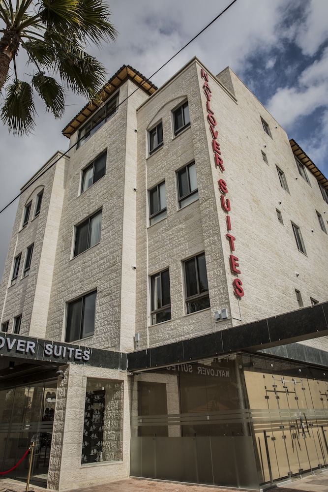 Naylover Hotel Suites 2/50