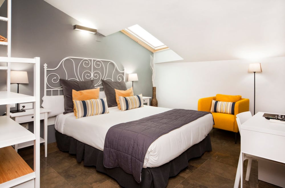Hotel Sant Pere II 17/50