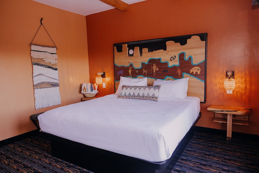 Panoramic, Sedona, Suite, King Bed, Sofa