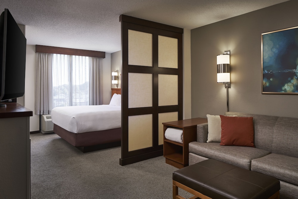 Hyatt Place Richmond Airport 14/65