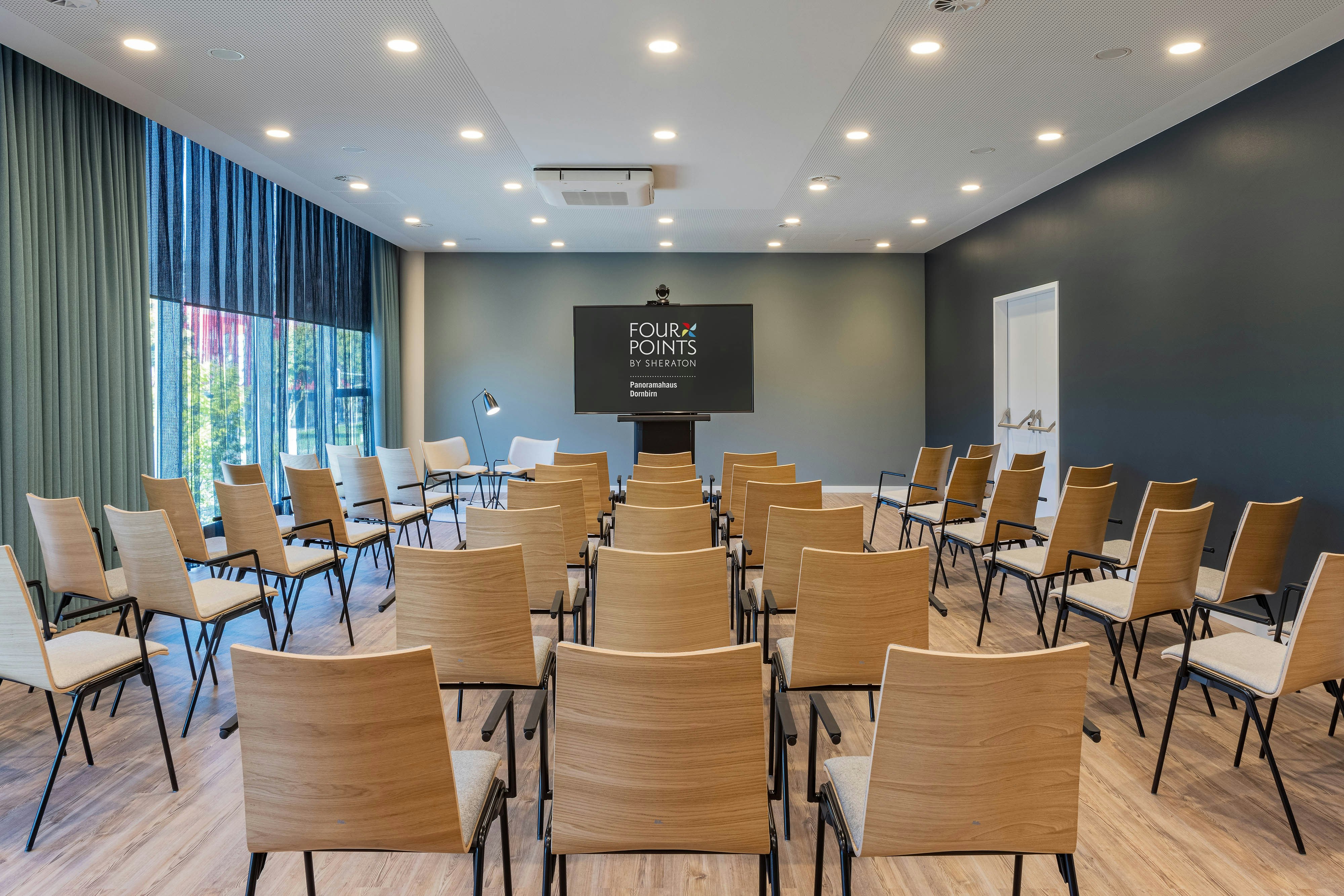 Four Points By Sheraton Panoramahaus Dornbirn 11/15