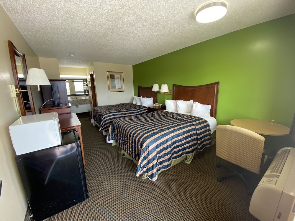 Rodeway Inn Baxley, GA 51/86