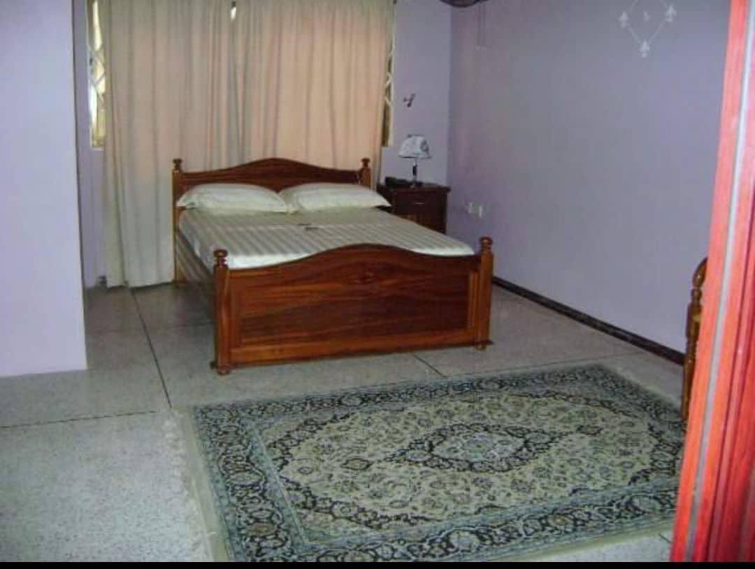 East Airport Guesthouse 8/17