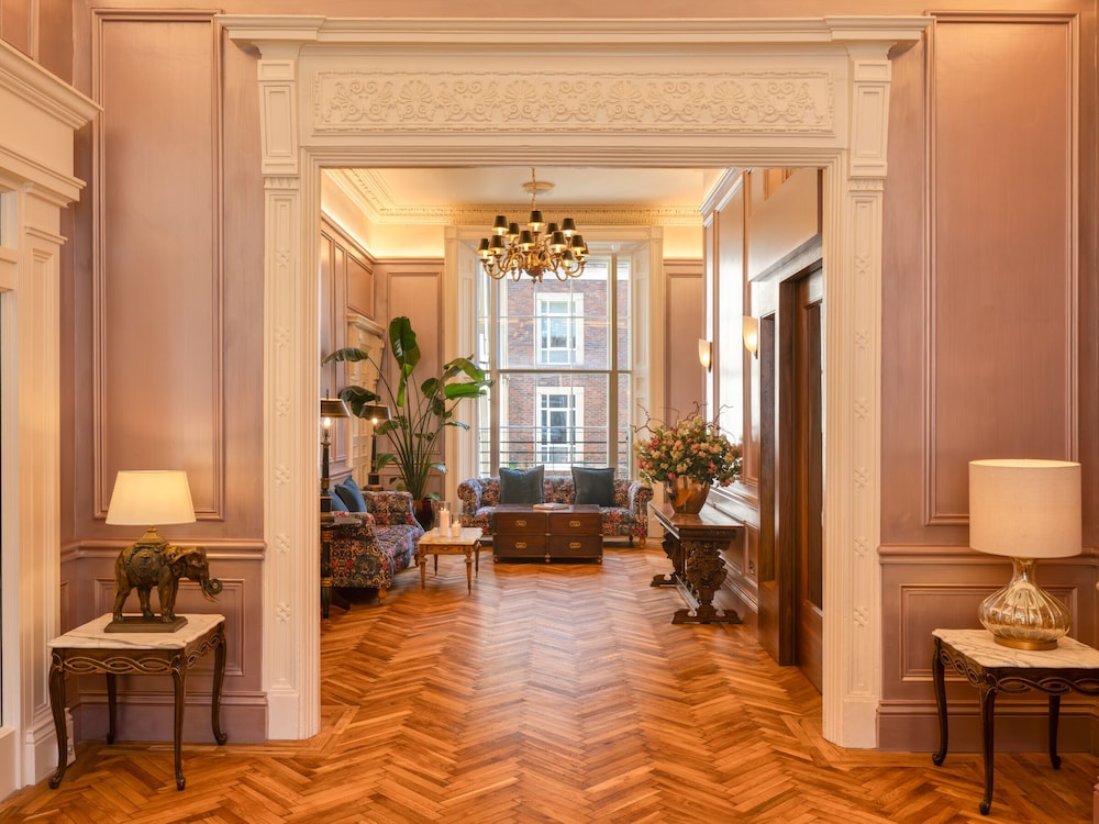 Albany House Hotel 46/57