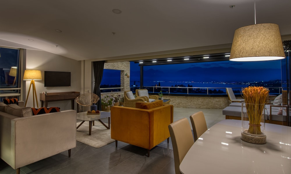 Arkk Homes 56/79