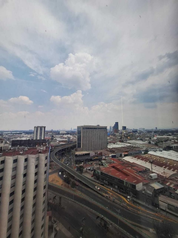 Novotel Mexico City Toreo 43/50