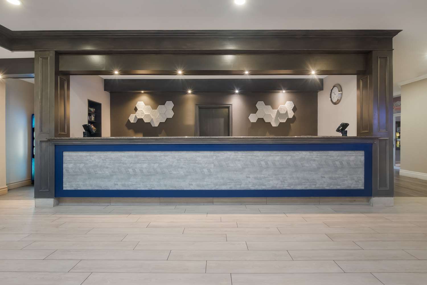 Best Western St Catharines Hotel Conference Centre 4/17