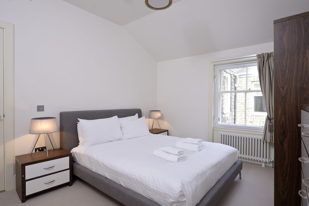 Destiny Scotland - St. Andrew Square Apartments 10/50