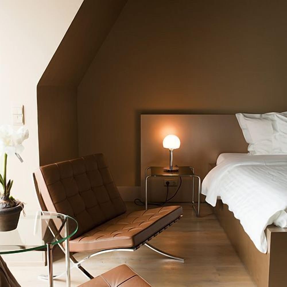 Hotel Recour 12/50