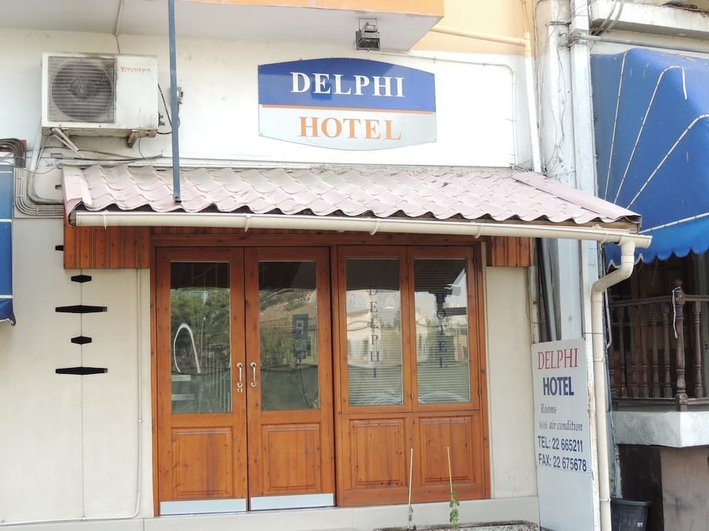 Delphi Hotel 1/19