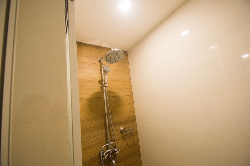 Almont Inland Resort 33/65