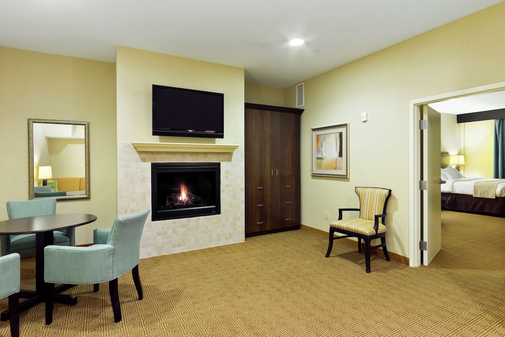 DoubleTree by Hilton Hotel Tinton Falls - Eatontown 34/51