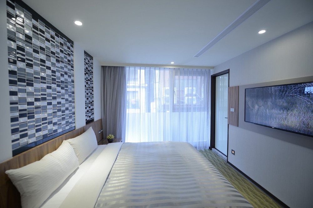 XIMEN HOTEL 11/70
