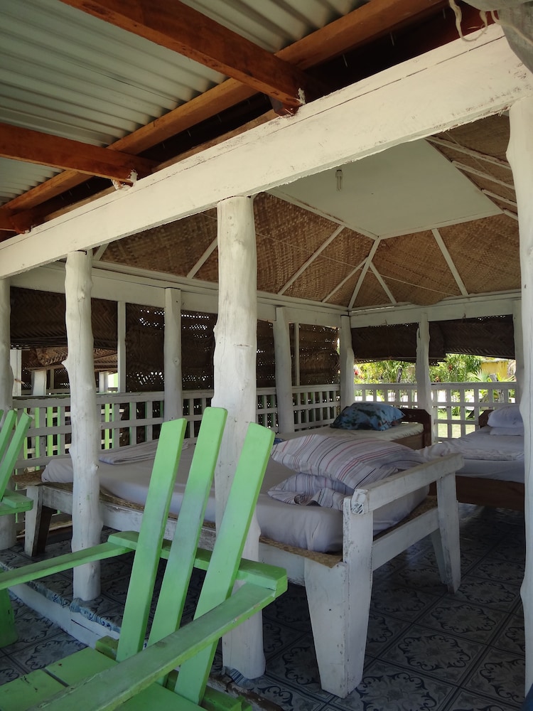 Tailua Beach Fale 15/29