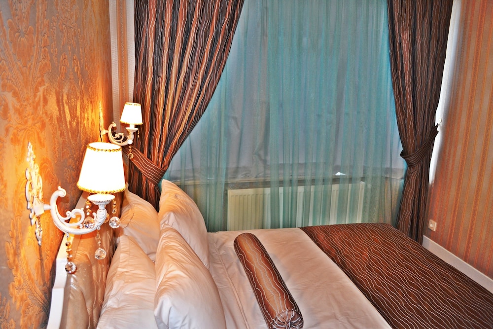 Alyon Hotel Taksim 36/56