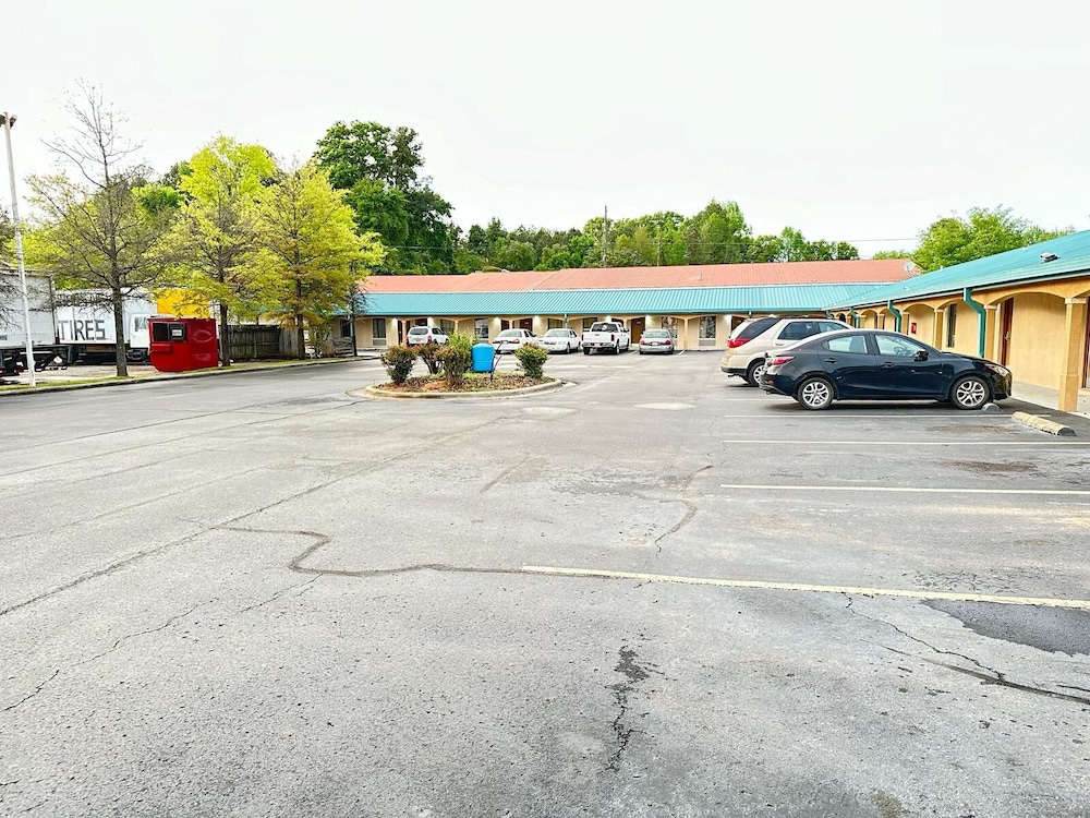Budget Inn 39/50