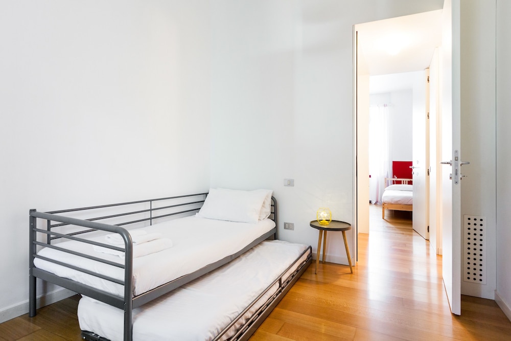 Easyhomes - Piola Bazzini 8/25