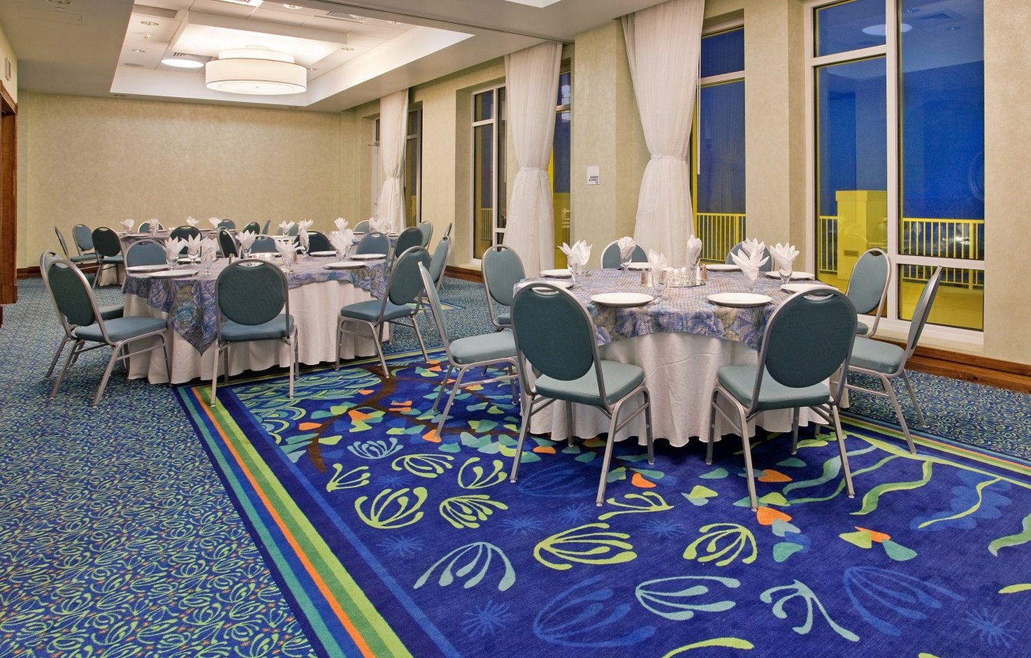 Holiday Inn Resort Pensacola Beach 63/78