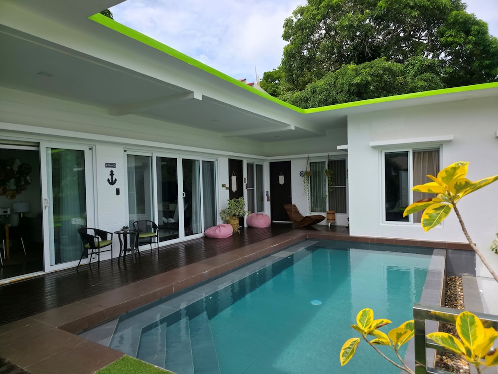One Hagdan Villas 3/46