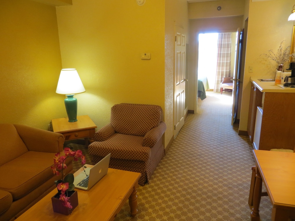 Wingate by Wyndham Savannah Gateway 20/41
