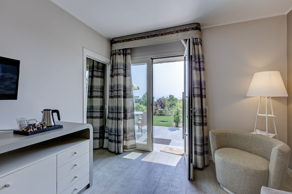 Parc Hotel Germano Suites 43/73