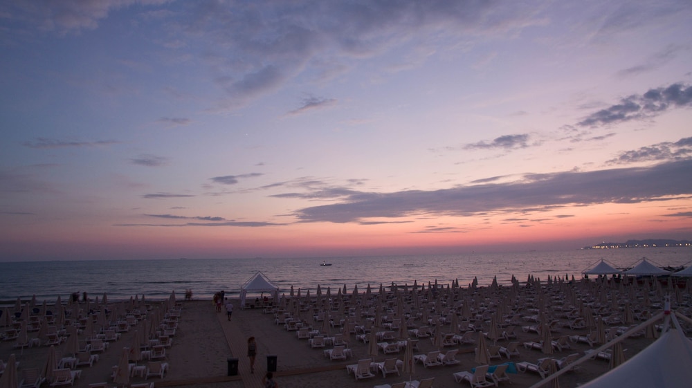 Grand Blue Fafa Resort 41/50
