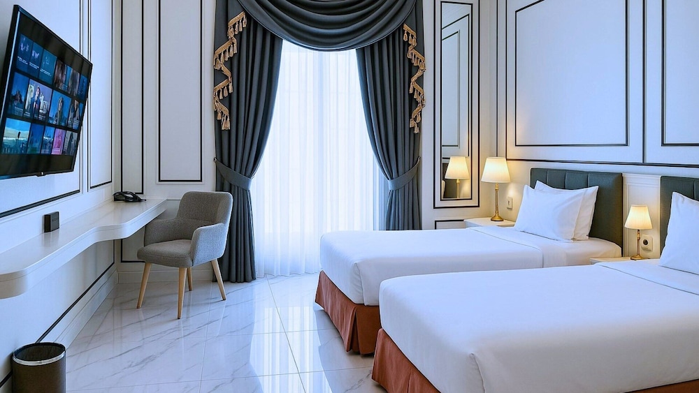 The Grantage Hotel and Sky Lounge 7/50