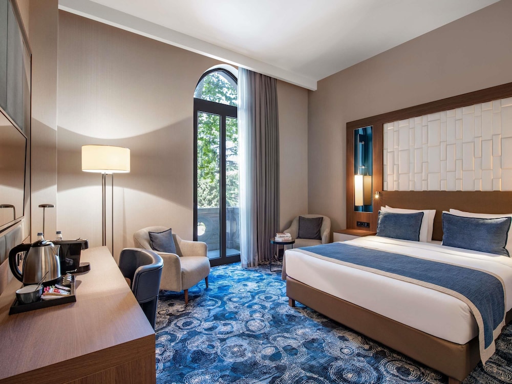 SUPERIOR, DOUBLE BED