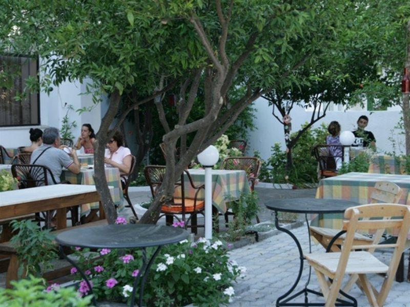 PLATON HOTEL 26/27