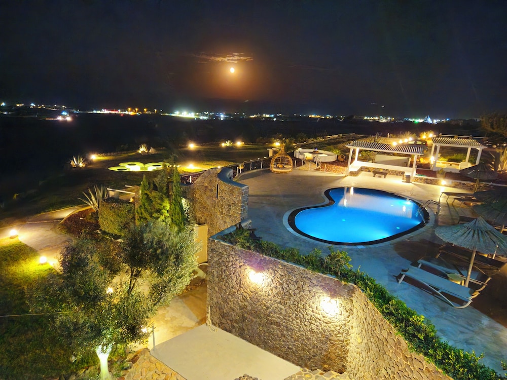 Thea Luxury Resort 62/66
